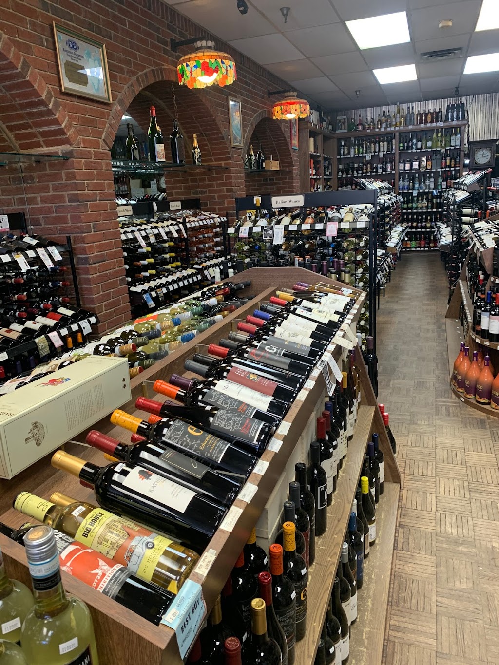 Four J Wine & Liquor Inc | 875 Saw Mill River Rd, Ardsley, NY 10502 | Phone: (914) 693-7802