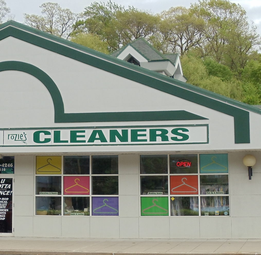 Rozies Valet Cleaners | 118 Woodbury Rd, Woodbury, NY 11797 | Phone: (516) 692-6030