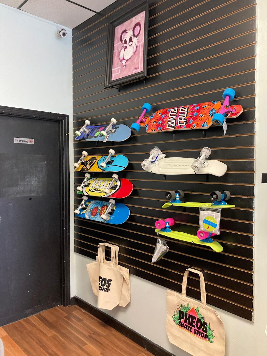 Pheos Skate Shop | 4344 Merrick Rd, Massapequa, NY 11758 | Phone: (516) 448-5994