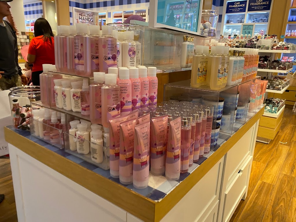 Bath & Body Works | Space 5190, 5190 Xavier Dr Bldg G, Yonkers, NY 10704 | Phone: (914) 969-0126