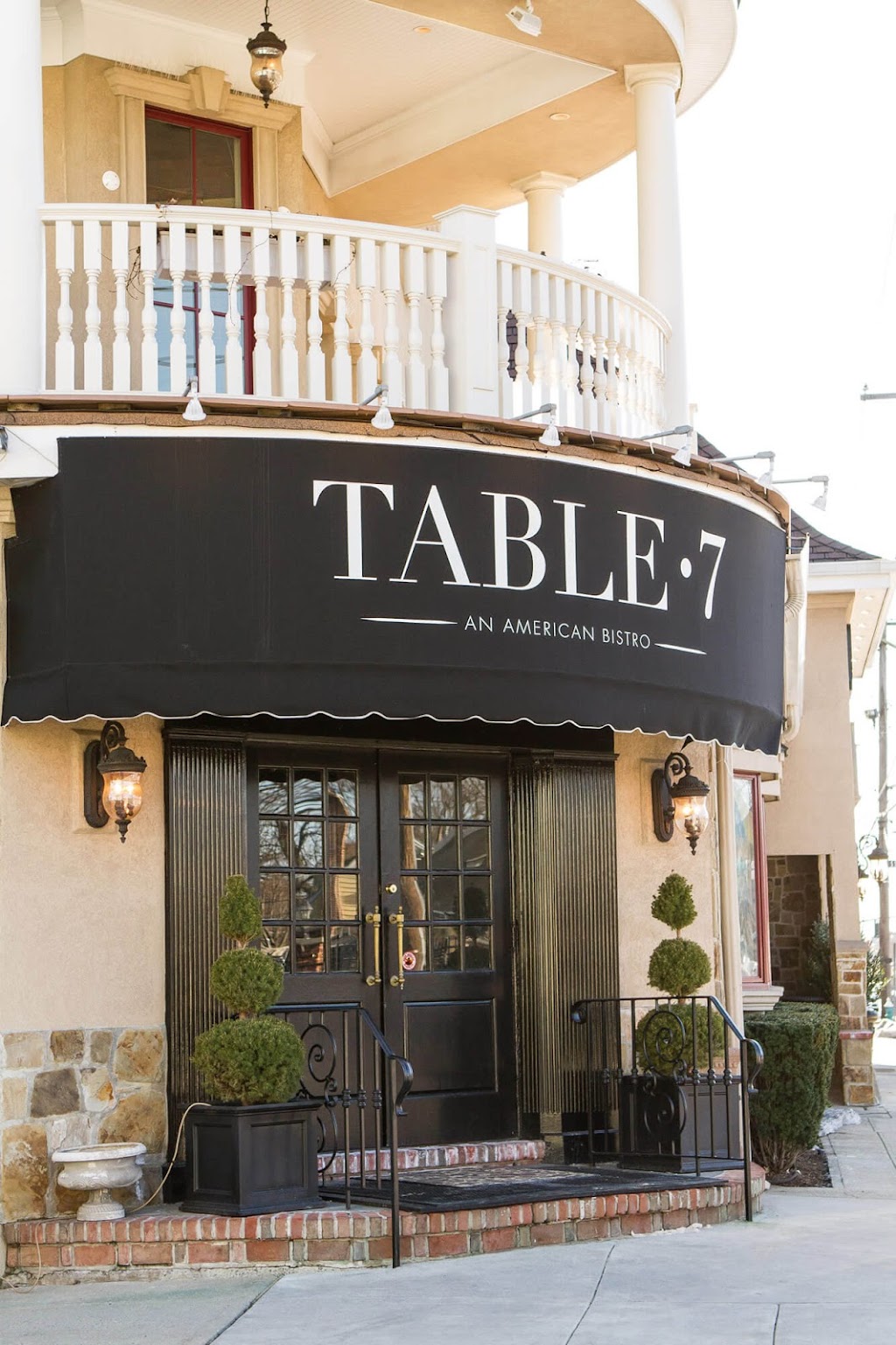 Table 7 | 214 Jericho Turnpike, New Hyde Park, NY 11040 | Phone: (516) 502-4224