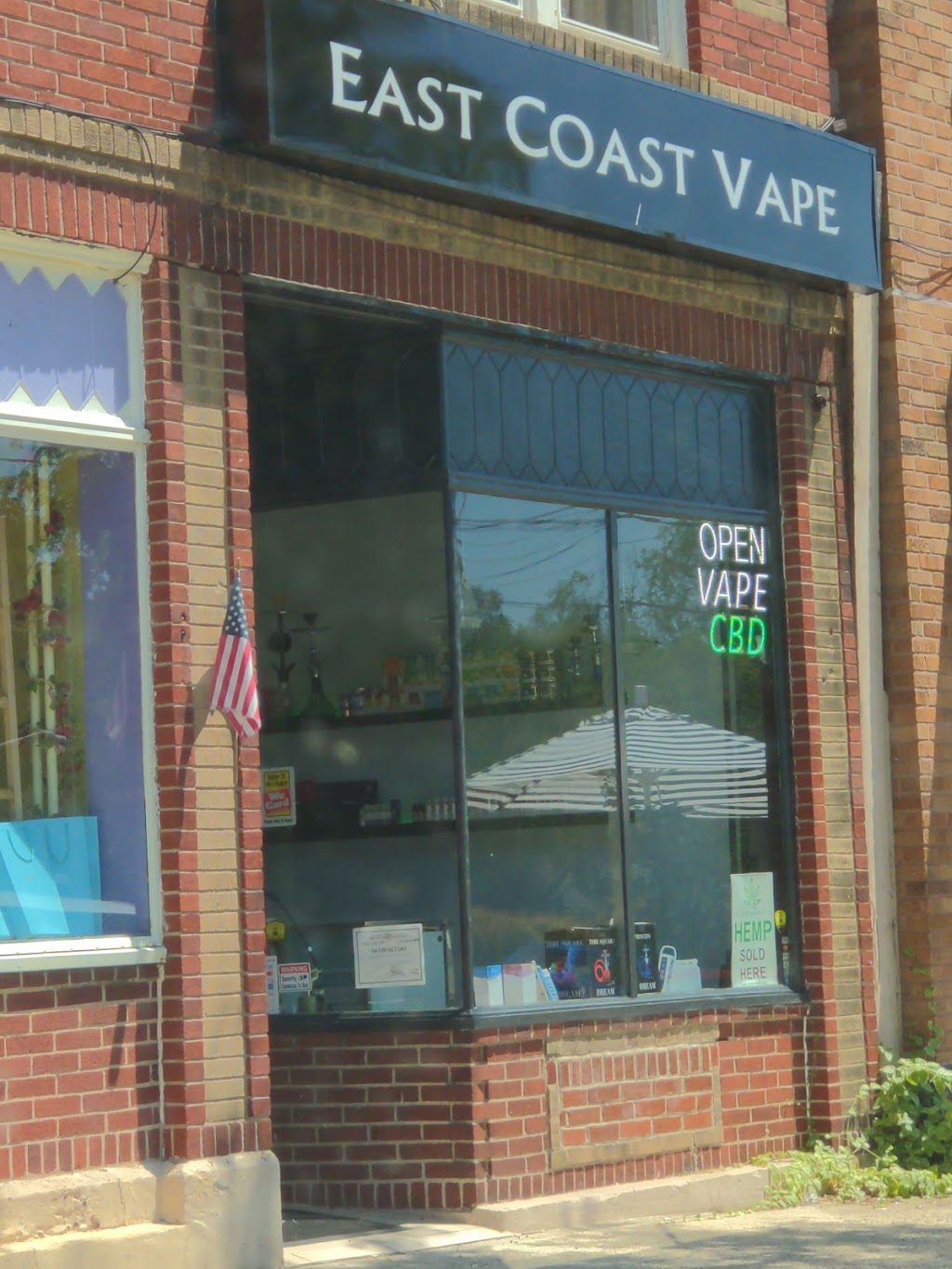 East Coast Vibes Vape CBD & Hookah | 13A W Hudson Ave, Englewood, NJ 07631 | Phone: (201) 608-5255