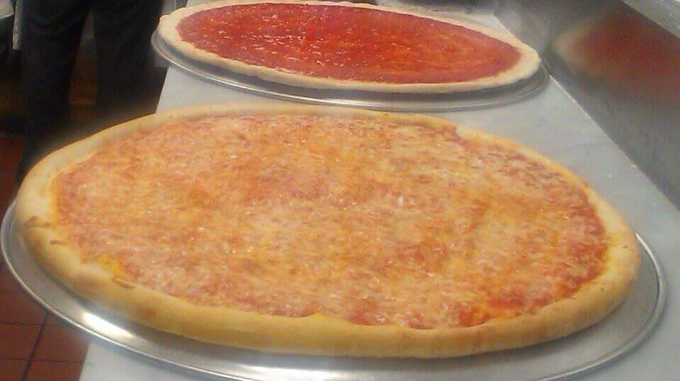 Salvatores NY Pizza | 119 E 183rd St, Bronx, NY 10453 | Phone: (718) 618-0491