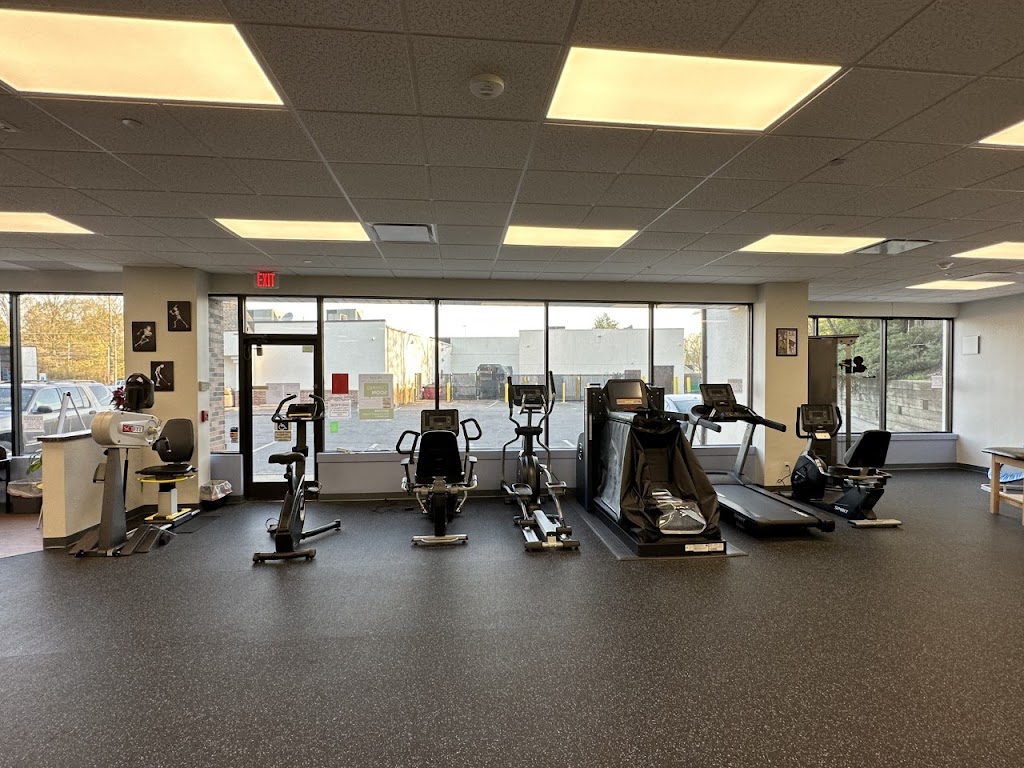 Ivy Rehab HSS Physical Therapy Center of Excellence | 214 Glen Cove Ave, Glen Cove, NY 11542 | Phone: (516) 268-3555