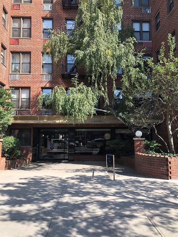 Rina shmoel realty | 436 Avenue P, Brooklyn, NY 11223 | Phone: (917) 753-7554