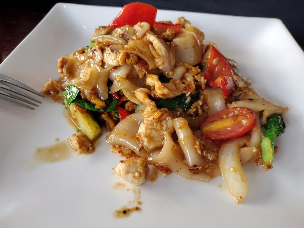 Tasty Thai | 7204 Forest Ave, Queens, NY 11385 | Phone: (917) 909-0937