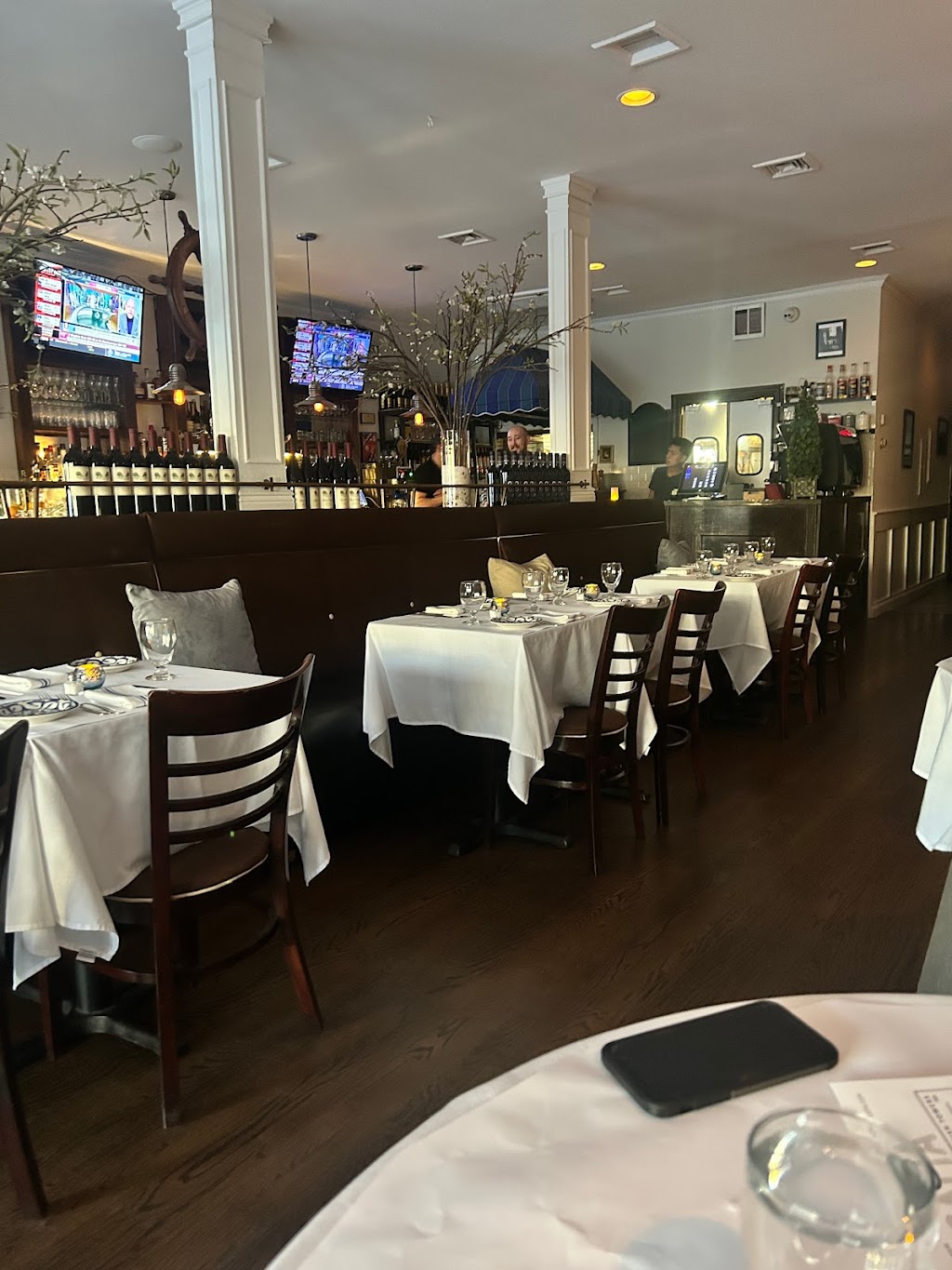 Caffe Regatta | 133 Wolfs Ln, Village of Pelham, NY 10803 | Phone: (914) 738-8686