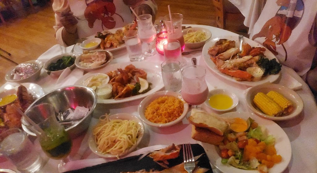 Sea Shore Restaurant | 591 City Island Ave, Bronx, NY 10464 | Phone: (718) 885-0300