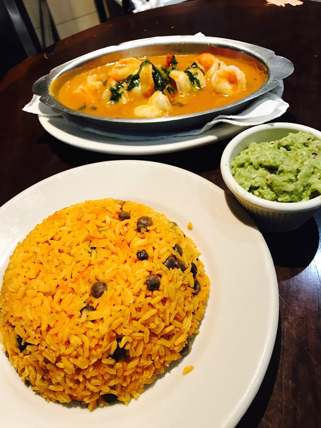 Lena Dominican Restuarant | 1783 Dutch Broadway, Elmont, NY 11003 | Phone: (516) 307-9111