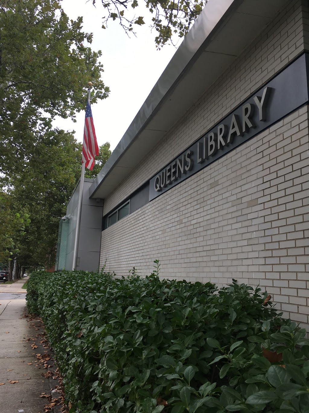 Queens Public Library at Fresh Meadows | 193-20 Horace Harding Expy, Fresh Meadows, NY 11365 | Phone: (718) 454-7272