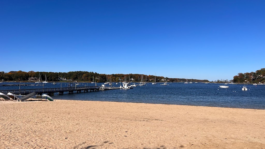 Gold Star Beach Park | Browns Rd, Huntington, NY 11743 | Phone: (631) 351-3089