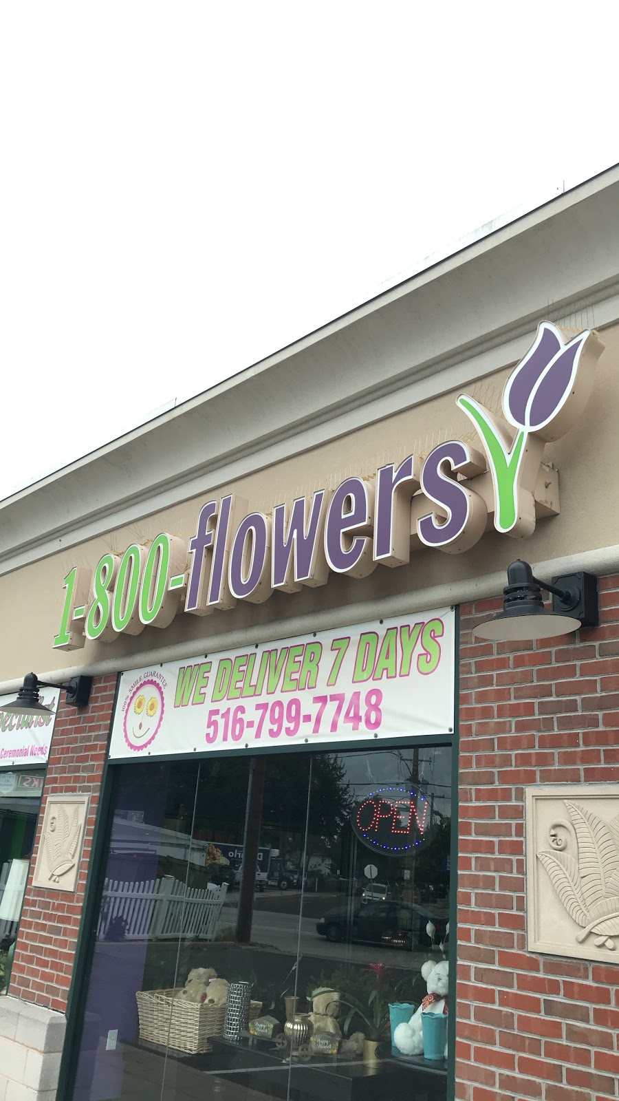 1-800-Flowers Massapequa | 4303 Merrick Rd, Massapequa, NY 11758 | Phone: (516) 799-7748