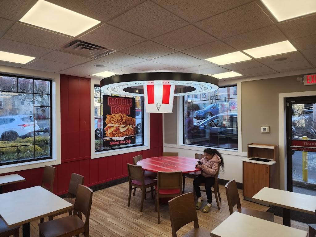 KFC | 285 W Main St, Stamford, CT 06902 | Phone: (203) 358-8609