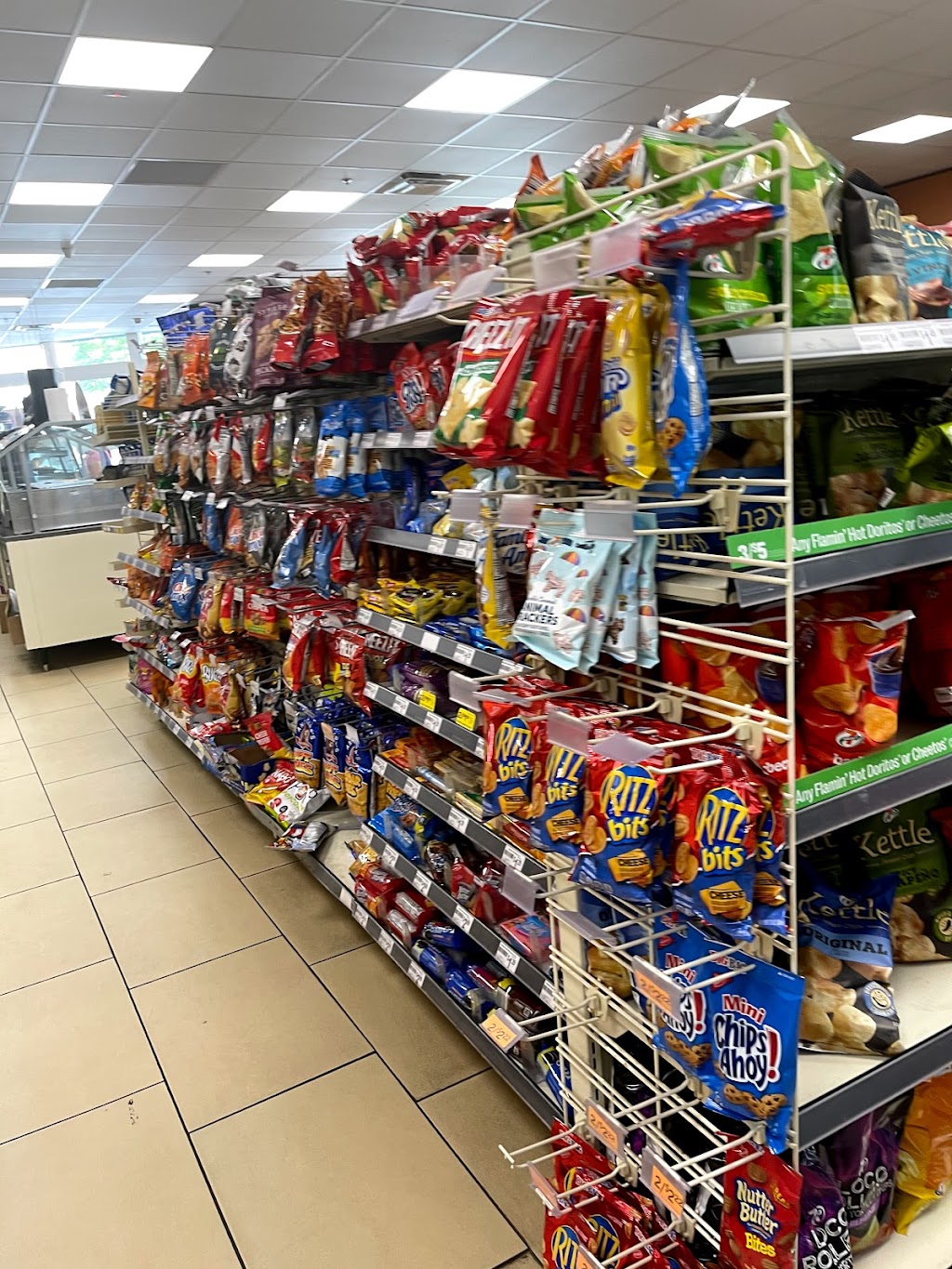 7-Eleven | 16 Station Dr #10, Wyandanch, NY 11798 | Phone: (631) 491-8546