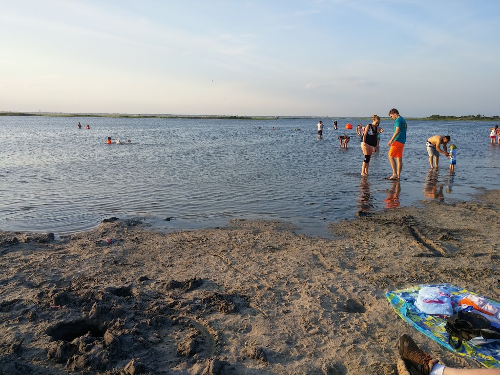 Tobay Seafood Shack | Tobay Beach Access Path, Massapequa, NY 11758 | Phone: (516) 826-1610