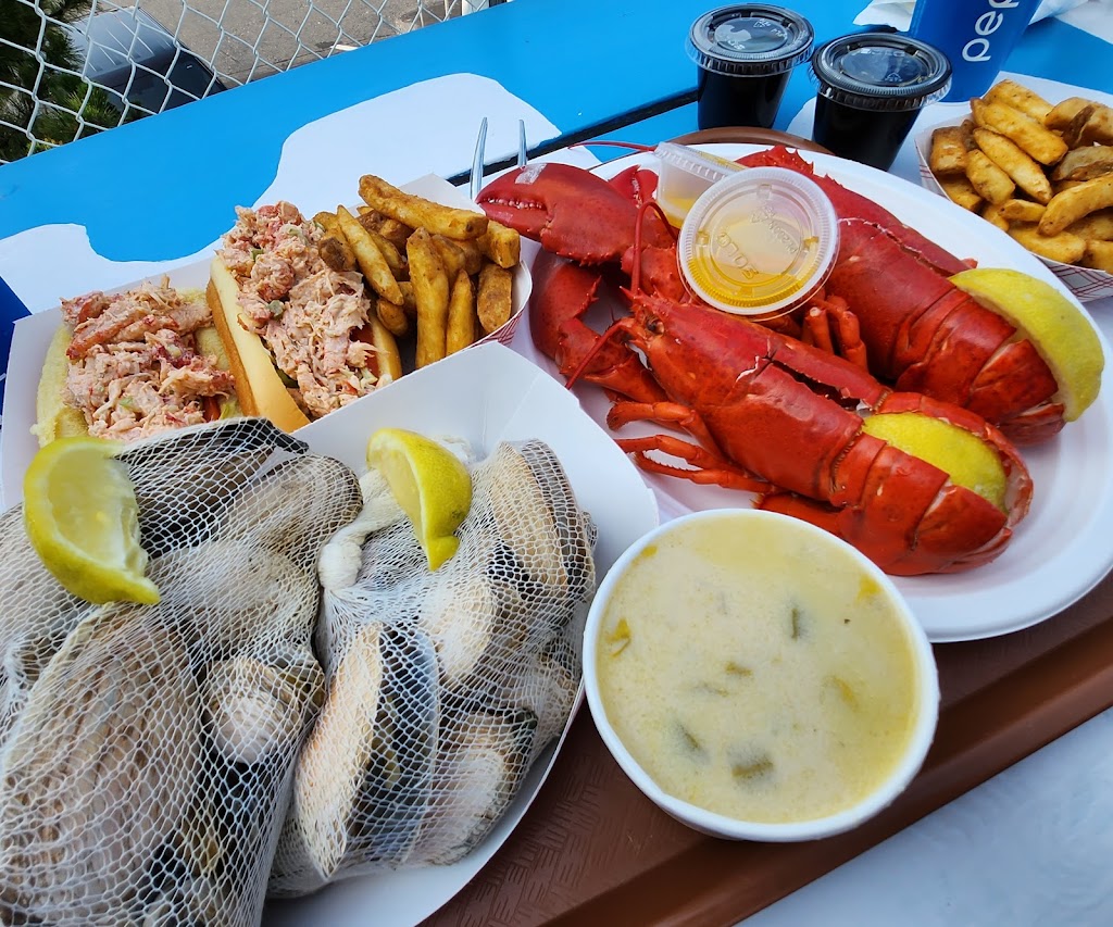 Mobys Lobster Deck | 2 S Bay Ave, Highlands, NJ 07732 | Phone: (732) 872-1245