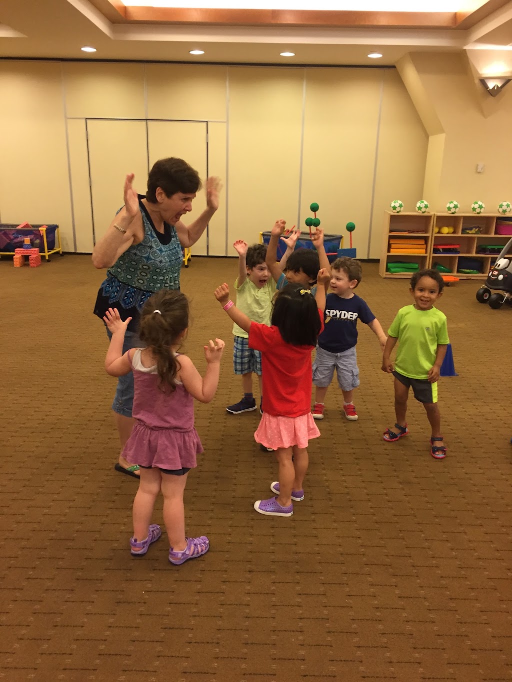 Mazel Tots Nursery School | 2 Ogden Rd, Scarsdale, NY 10583 | Phone: (914) 723-3001