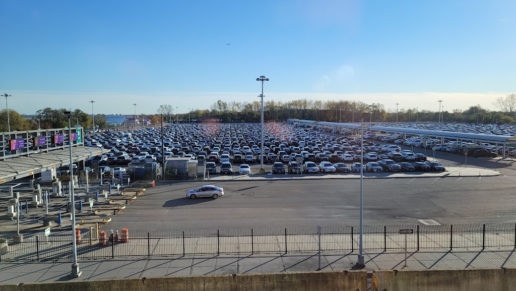 Long Term Parking Lot 9 | Aqueduct Rd, Queens, NY 11430 | Phone: (888) 250-8277