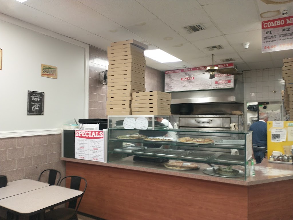 Vitos Pizzeria | 800 Carman Ave, Westbury, NY 11590 | Phone: (516) 334-0829