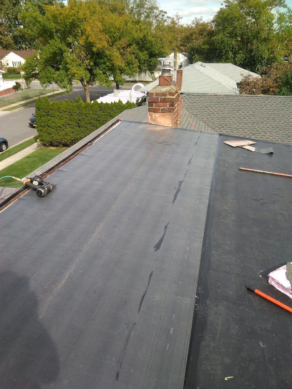 Drew Metzler Roofing | 144 Meadowlawn St, Huntington, NY 11743 | Phone: (631) 427-5580