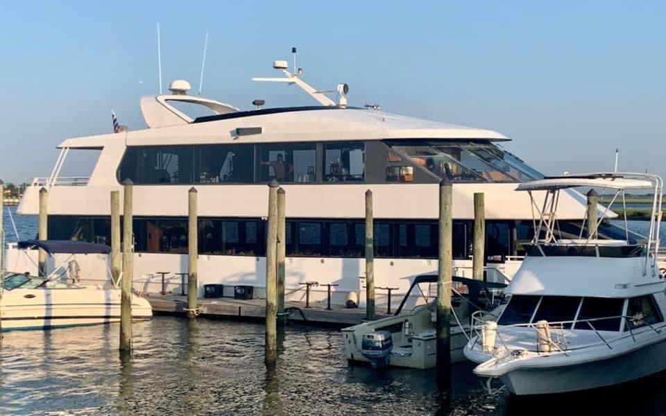 Sapphire Yacht Charters | 11 Richmond St, Freeport, NY 11520 | Phone: (516) 442-4614