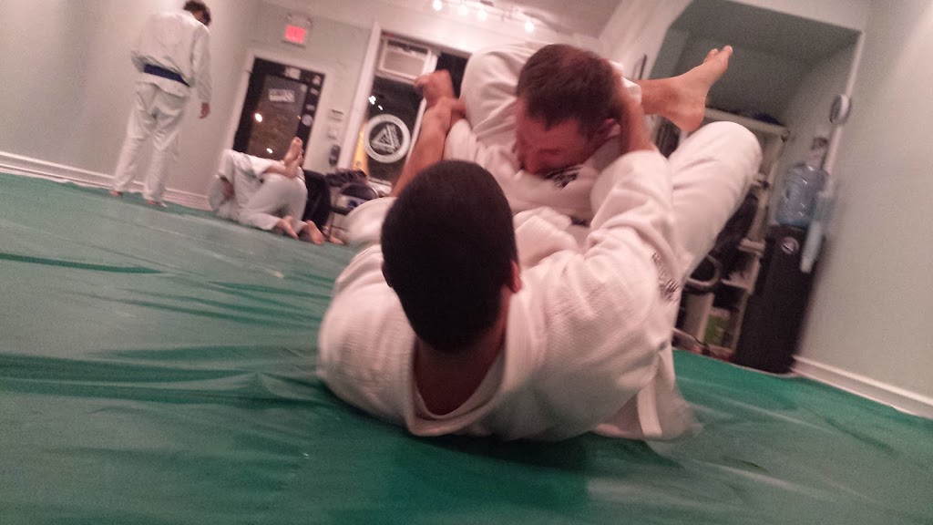 GRACIE JIU-JITSU LONG ISLAND | 5 Lido Blvd, Point Lookout, NY 11569 | Phone: (516) 439-1993