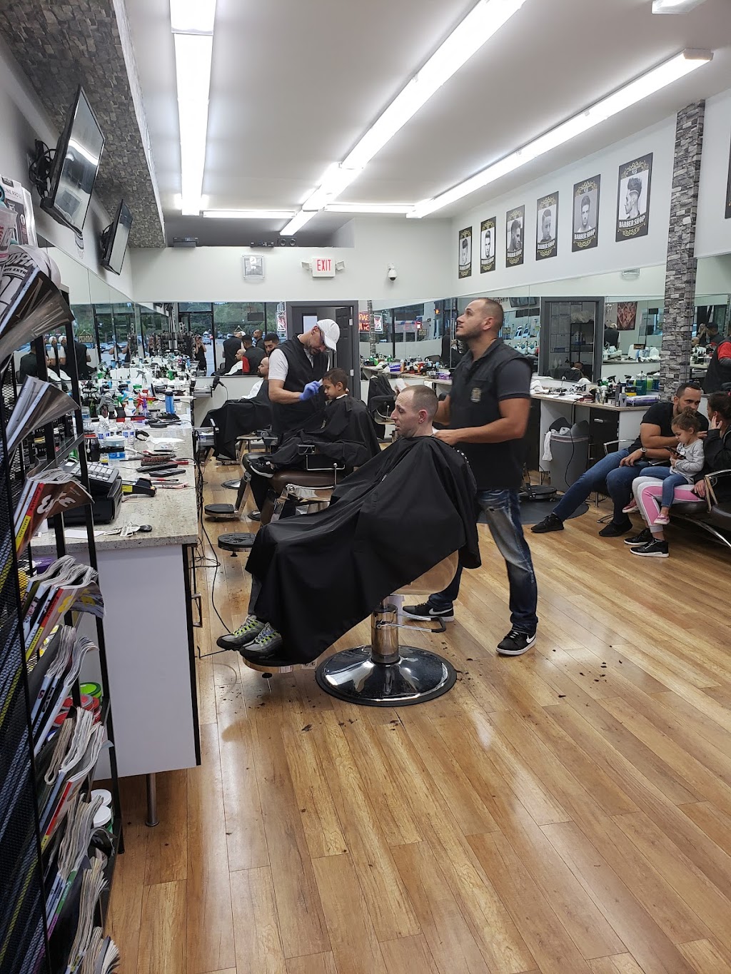 K&S Barber Shop | 77 E Jericho Turnpike, Mineola, NY 11501 | Phone: (516) 640-4664