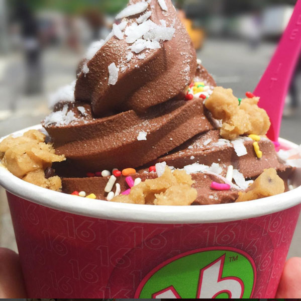 16 Handles | 3 Nassau Blvd, Garden City, NY 11530 | Phone: (516) 500-9440