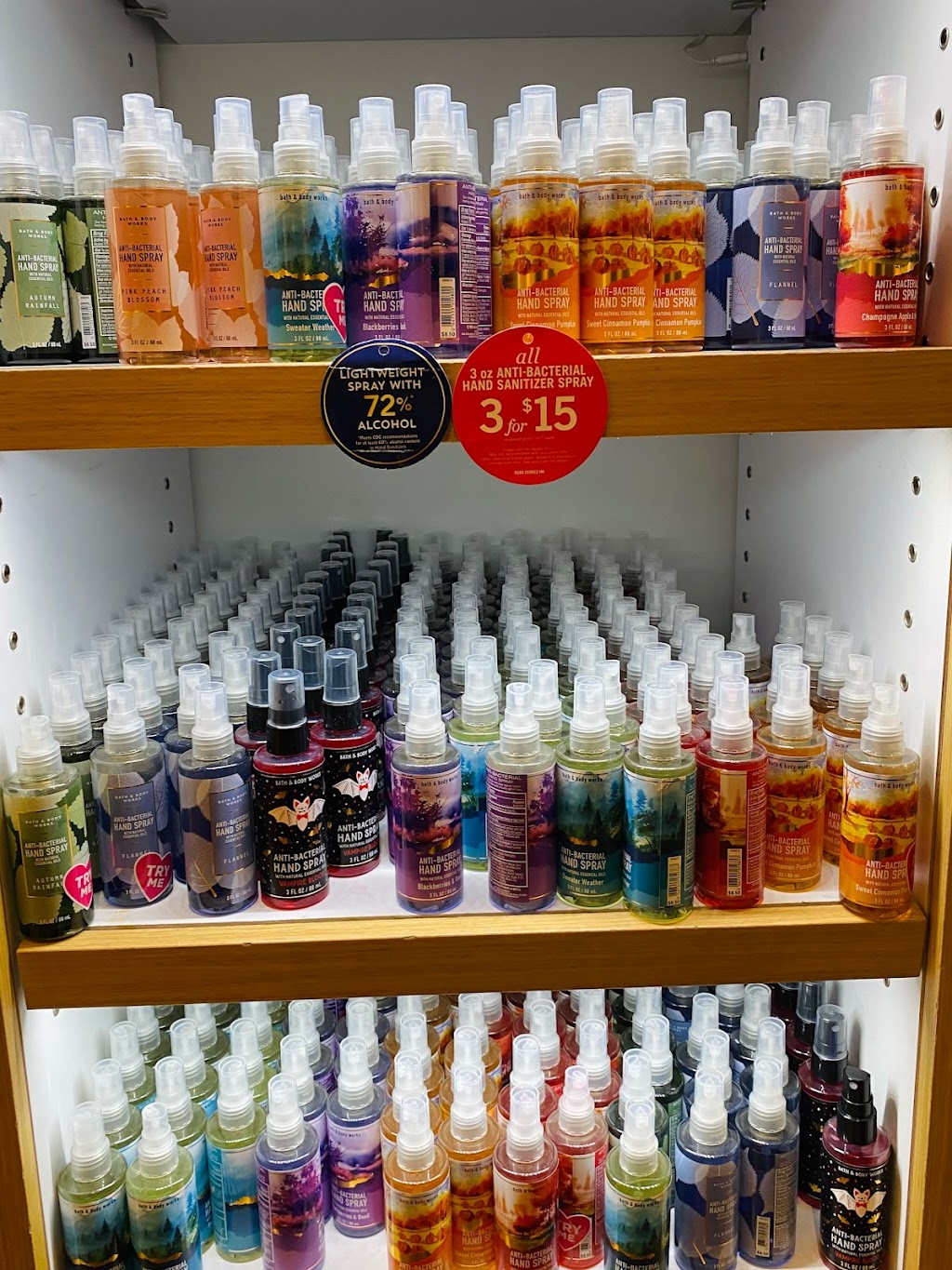 Bath & Body Works | 3559 Long Beach Rd, Oceanside, NY 11572 | Phone: (516) 766-0902