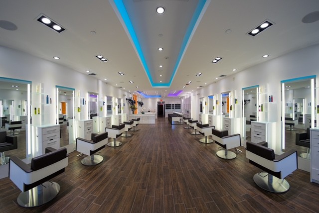 Salon Aura | 55 Old Shore Rd, Port Washington, NY 11050 | Phone: (516) 767-6555