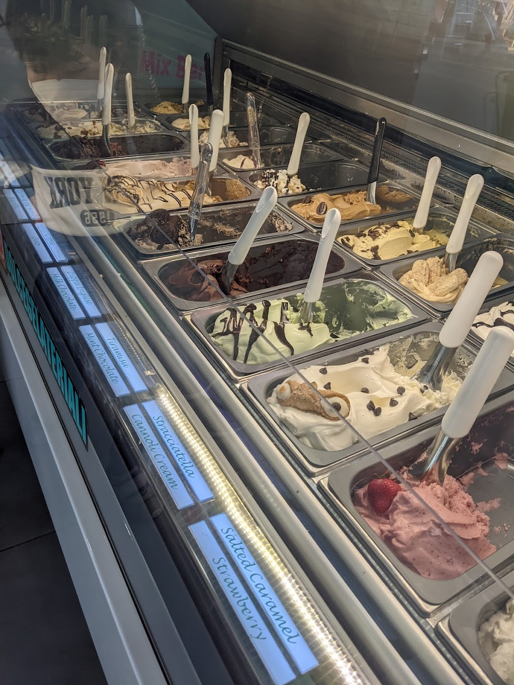 Dolce Gelateria | 2942 Merrick Rd, Bellmore, NY 11710 | Phone: (631) 602-7273