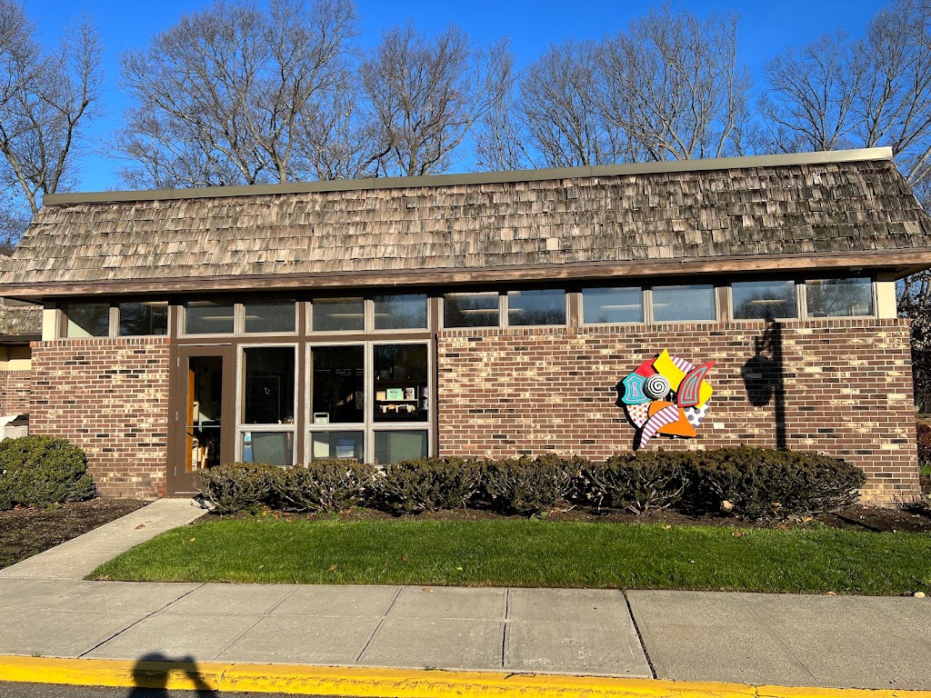 River Vale Public Library | 412 Rivervale Rd, River Vale, NJ 07675 | Phone: (201) 391-2323