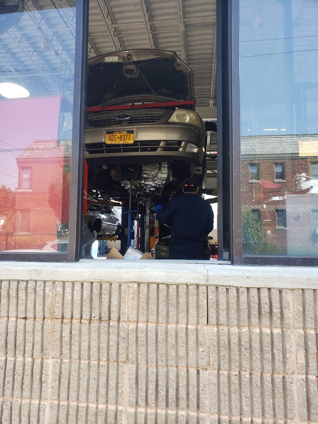 Lee Myles Auto Care and Transmissions | 201-06 Hillside Avenue, Queens, NY 11423 | Phone: (718) 740-4800