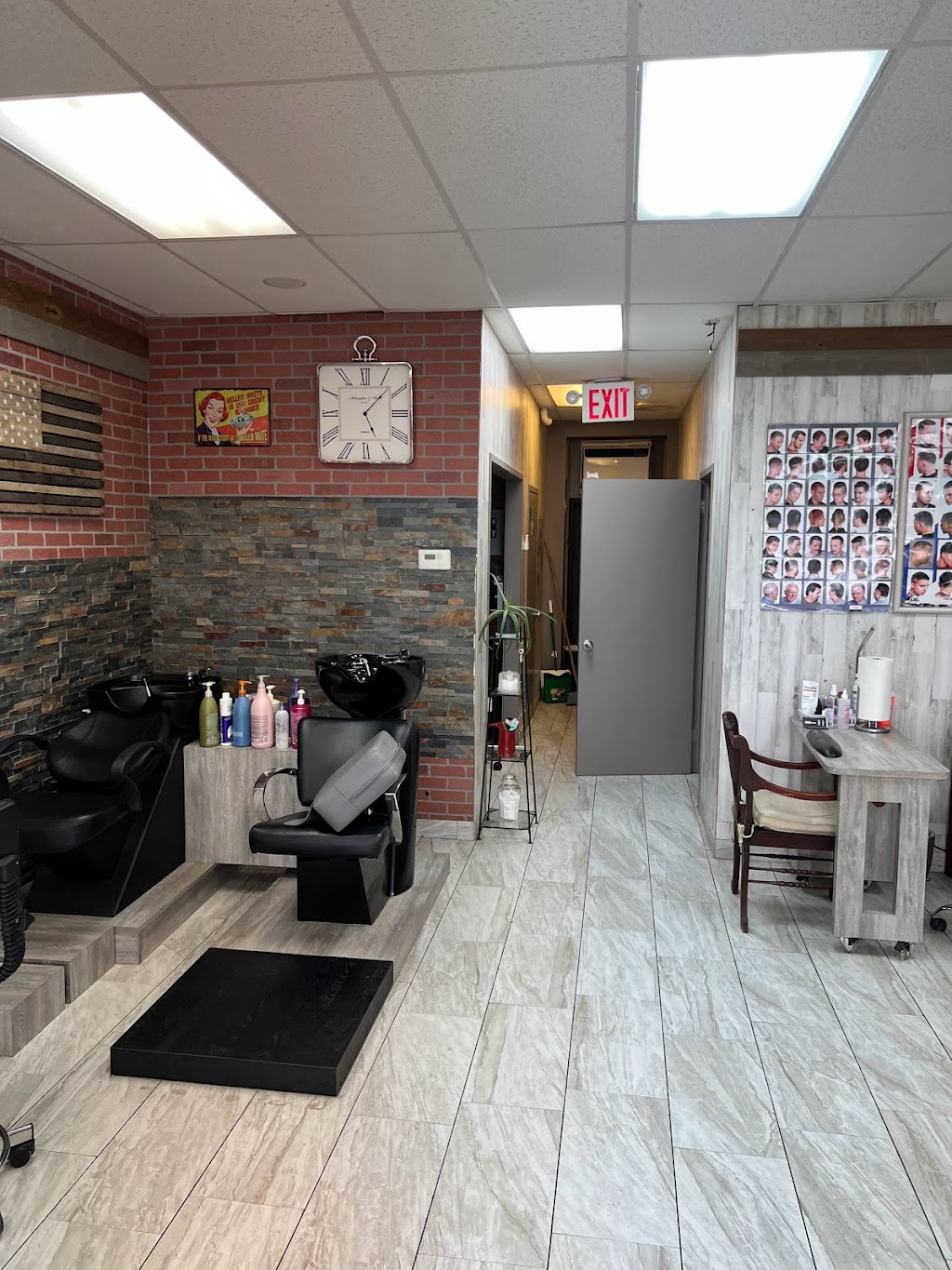 Gerritsen Barber Shop & Hair Salon | 2672 Gerritsen Ave, Brooklyn, NY 11229 | Phone: (718) 684-7811