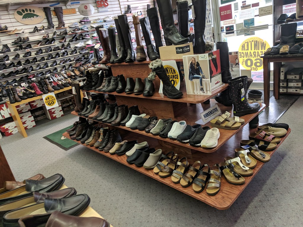 Eric Comfort Shoes | 426 Hillside Avenue, Williston Park, NY 11596 | Phone: (516) 877-2002