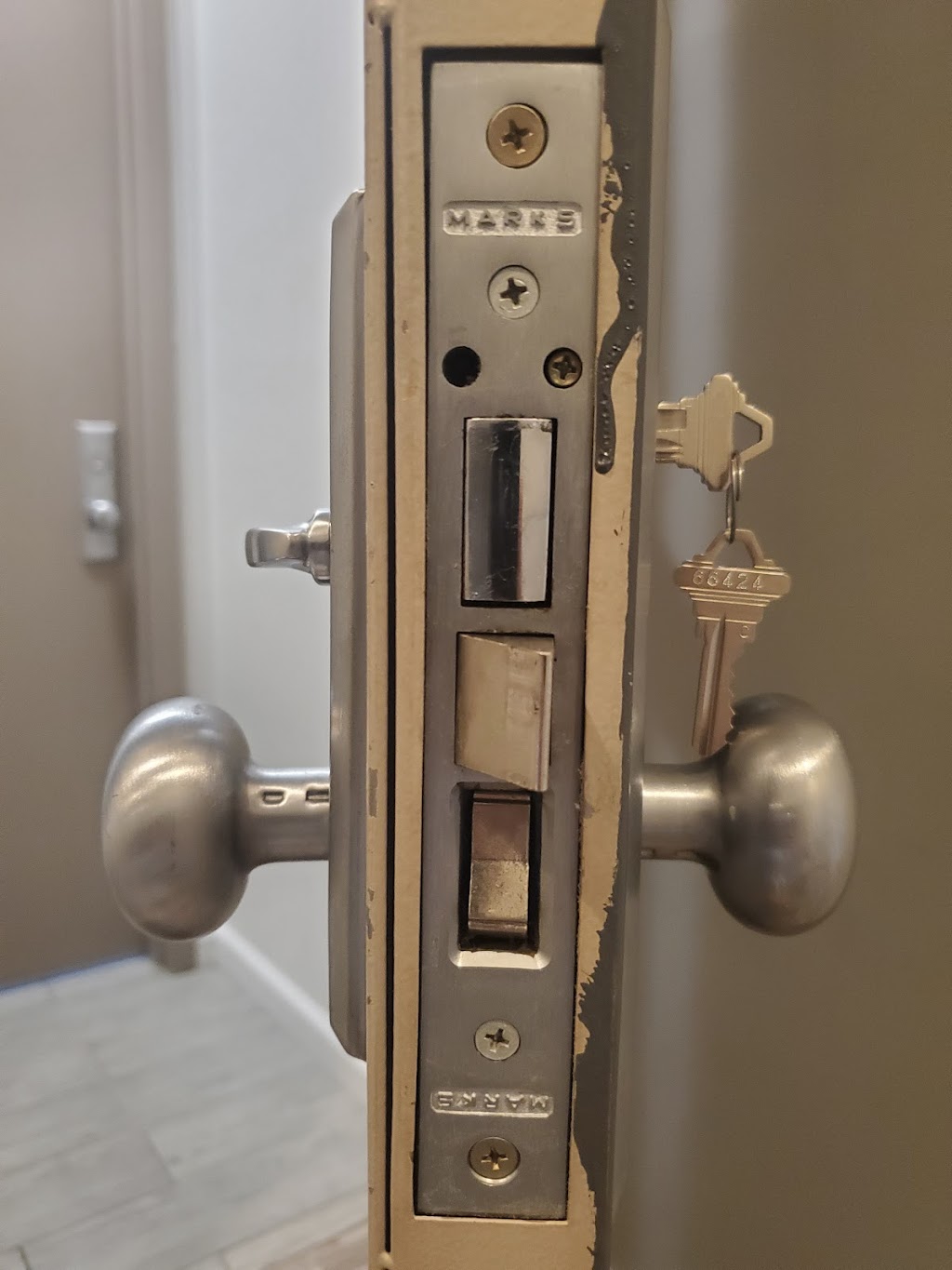 Glendale Locksmith & Security Systems | 69-20 Myrtle Ave, Queens, NY 11385 | Phone: (718) 844-0846