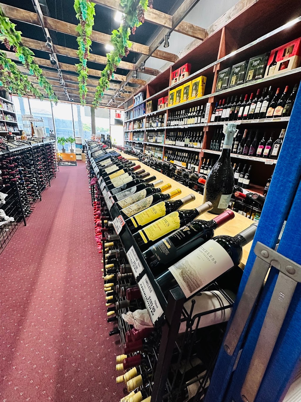 Woodbury Wine Market | 8285 Jericho Turnpike, Woodbury, NY 11797 | Phone: (516) 224-4760