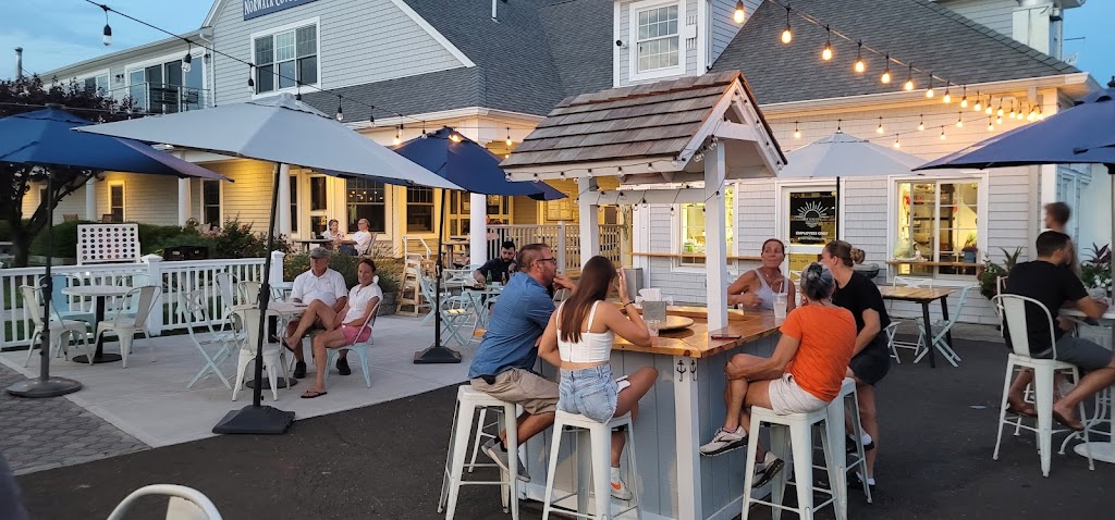 The Galley | 50a Calf Pasture Beach Rd, Norwalk, CT 06855 | Phone: (203) 831-0855