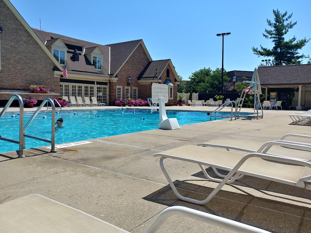 Baybridge Pool & Racquet Club | 13-34 Estates Ln, Bayside, NY 11360 | Phone: (718) 352-2131