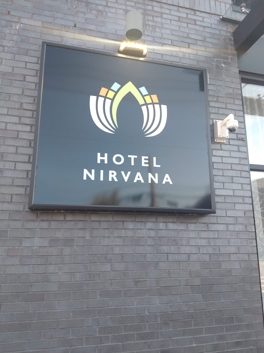 Hotel Nirvana | 12-02 37th Ave, Long Island City, NY 11101 | Phone: (718) 440-3122