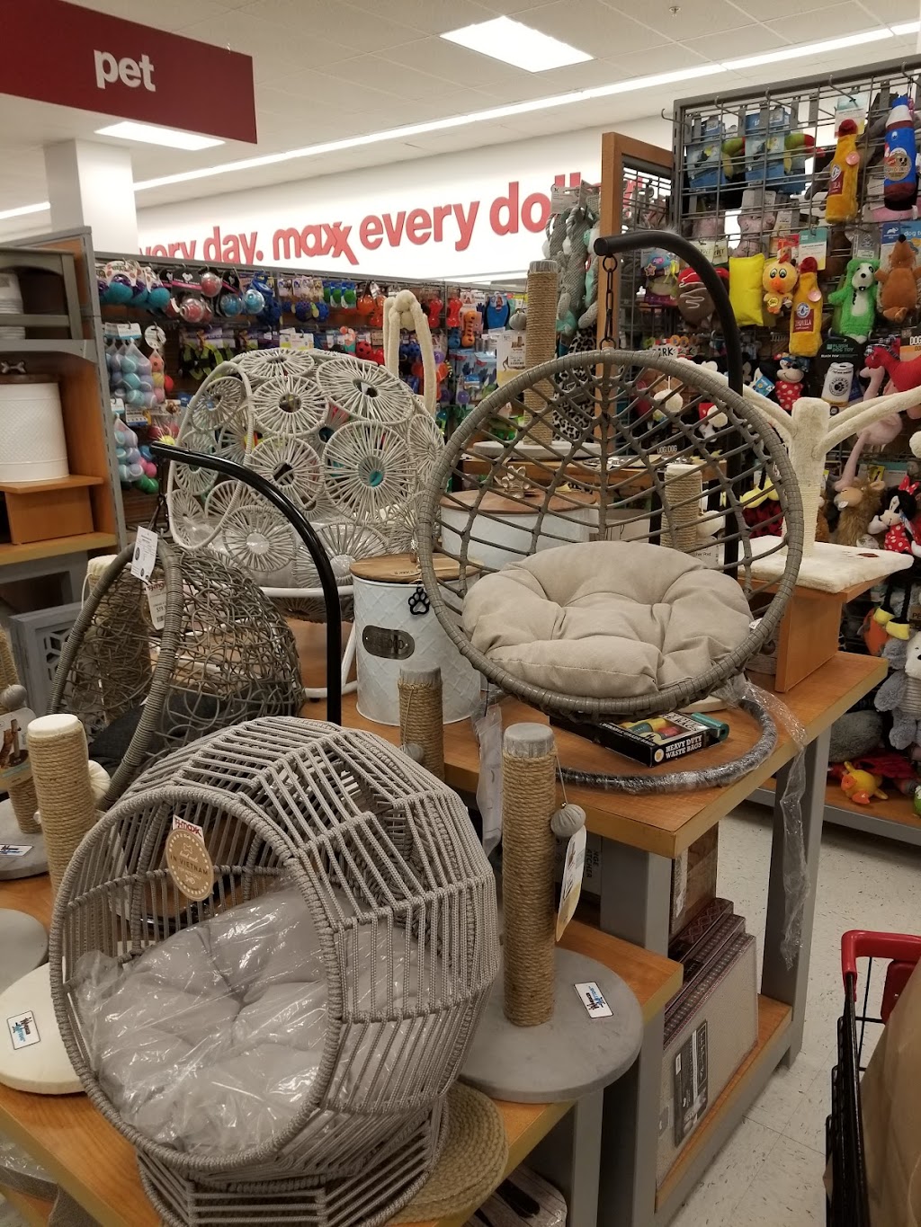 T.J. Maxx | 35 Fitzgerald Street, Yonkers, NY 10710 | Phone: (914) 410-9267