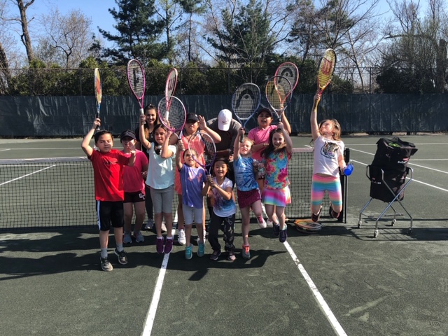 Manhasset Tennis | 200 N Service Rd LIE, 200 Long Island Expy, Manhasset, NY 11030 | Phone: (516) 271-2221