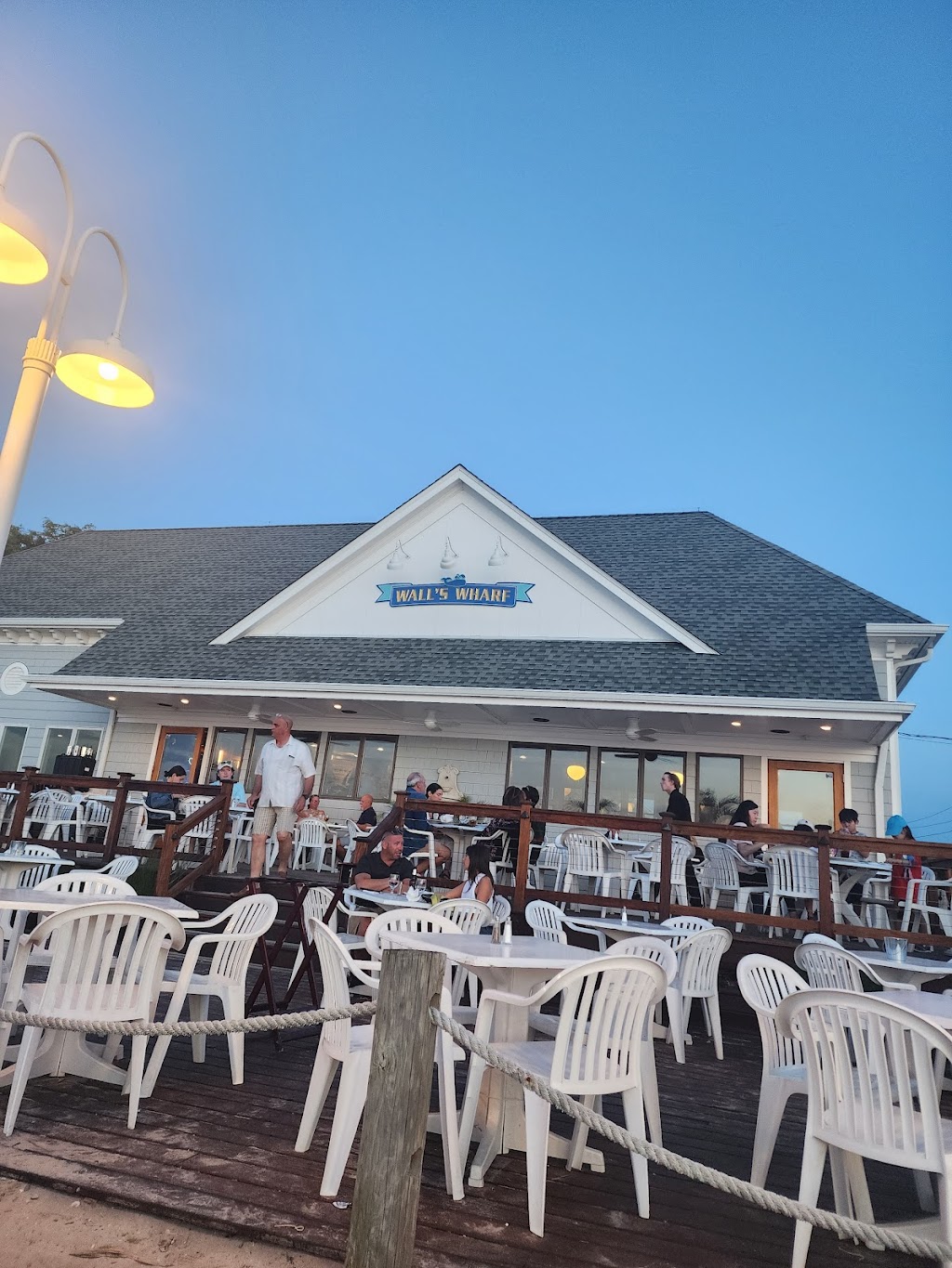 Walls Wharf Restaurant and Catering | 18 Greenwich Ave, Bayville, NY 11709 | Phone: (516) 628-9696