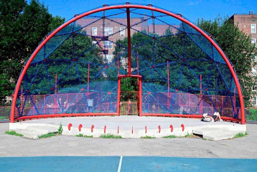 Lawrence Virgilio Playground | 39th Rd, Queens, NY 11377 | Phone: (212) 639-9675