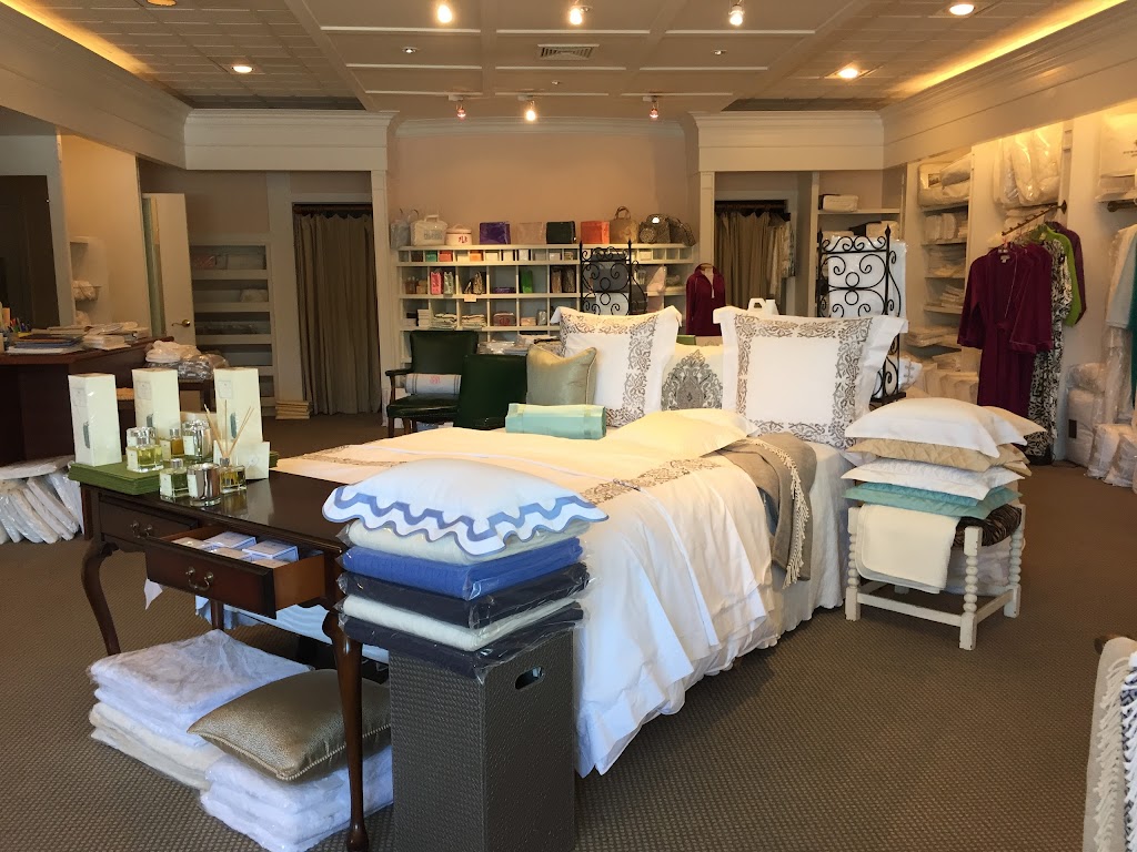 R Jabbour & Sons Fine Linens | 108 Forest Ave, Locust Valley, NY 11560 | Phone: (516) 674-9526