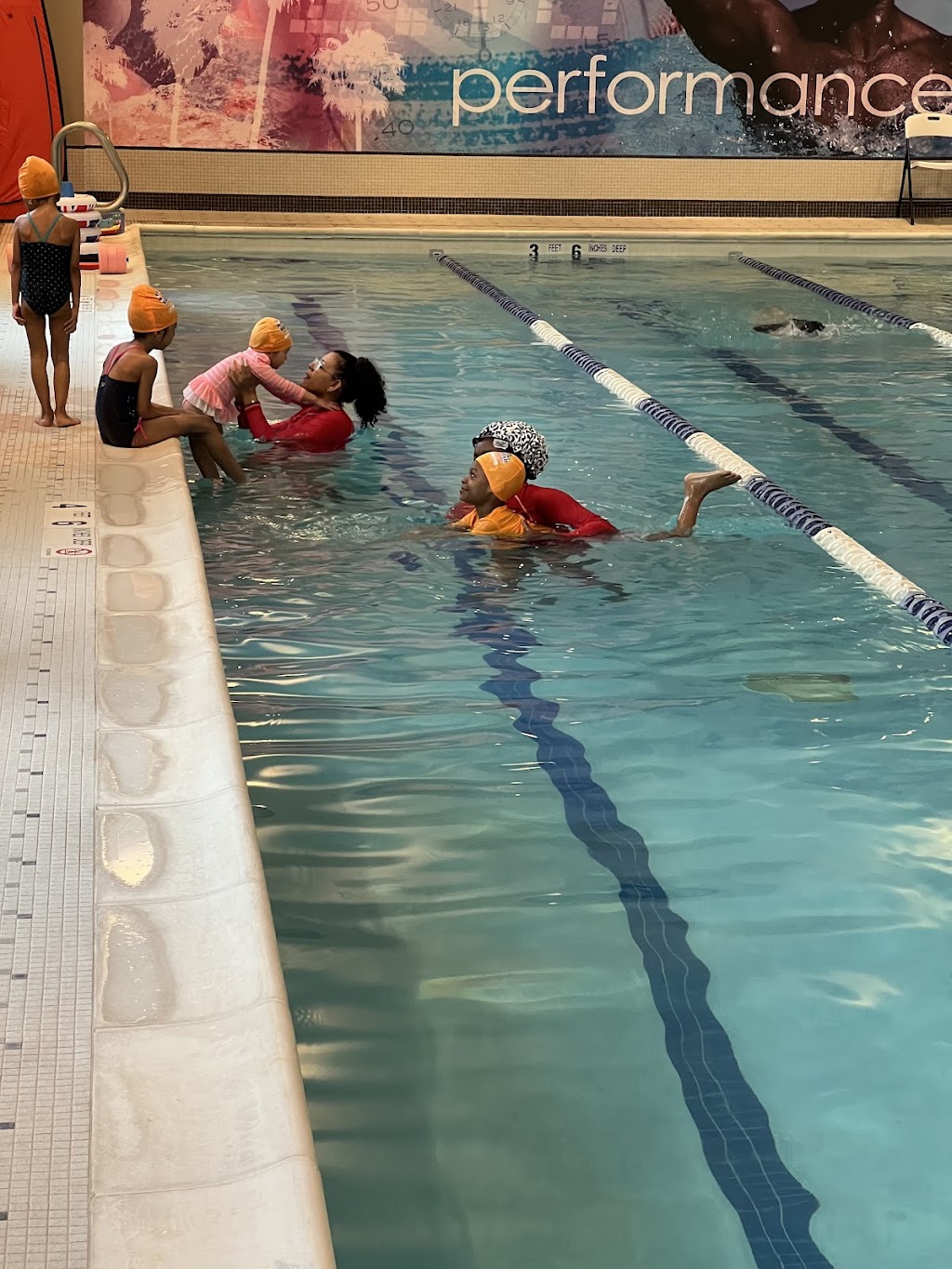 British Swim School at LA Fitness - Garden City Park | 2350 Jericho Turnpike, Garden City Park, NY 11040 | Phone: (718) 576-1870