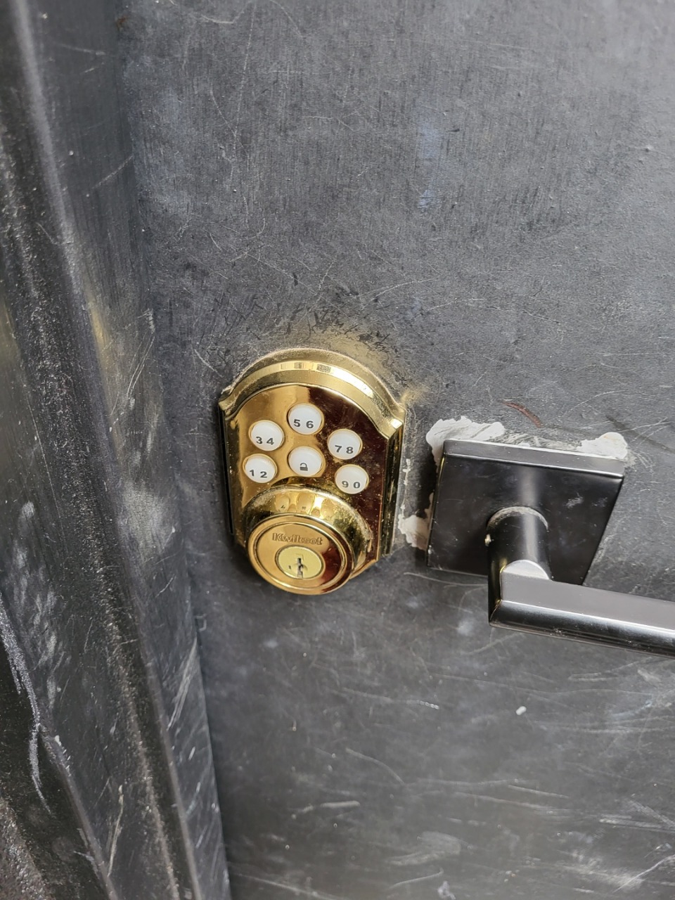 Instalock Locksmith | 1738 George St, Ridgewood, NY 11385 | Phone: (347) 679-8919