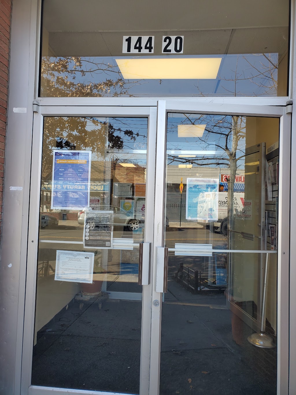 Queens Public Library at Rosedale | 144-20 243rd St, Rosedale, NY 11422 | Phone: (718) 528-8490