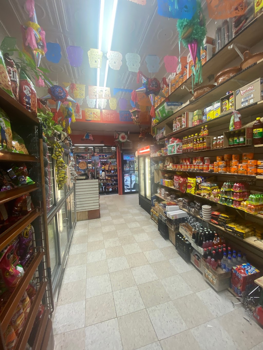 El puente roto grocery | 2504 Bergenline Ave, Union City, NJ 07087 | Phone: (201) 624-8668