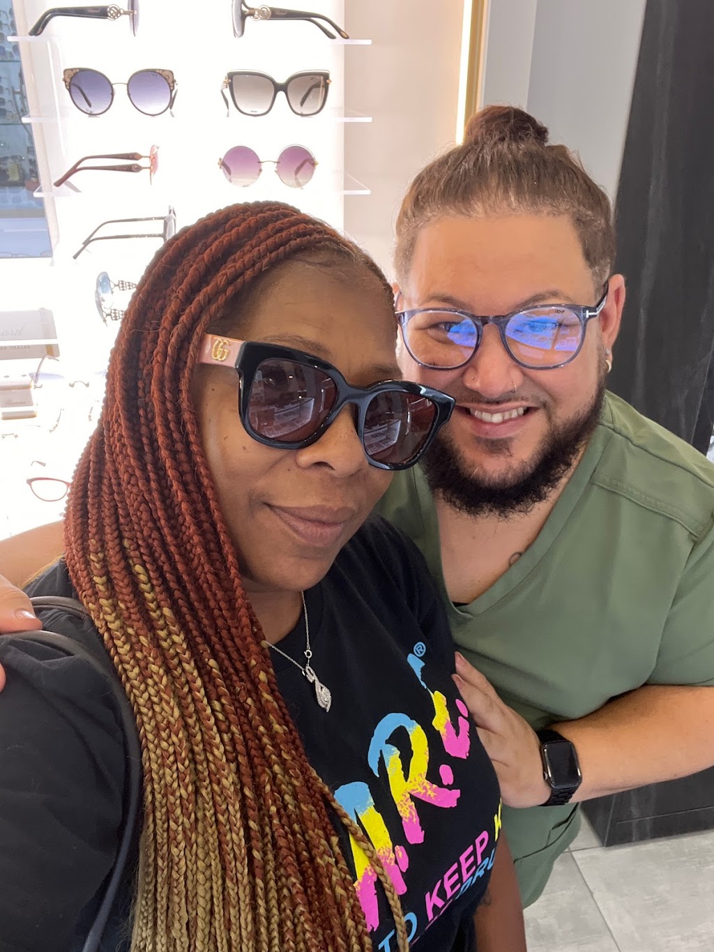 Fabulous Optical Bronx | 691 Co Op City Blvd, Bronx, NY 10475 | Phone: (718) 320-0551